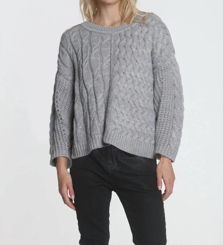 Shiloh Medley Scoop Sweater In Grey